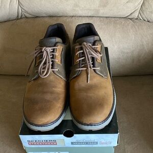 Skechers mens KONDO street wear shoes/ S 12, Dk Brown, Evanston KONDO, worn once